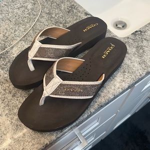 NWOT Animal Print brown and gold Coach flip flops / Sandals